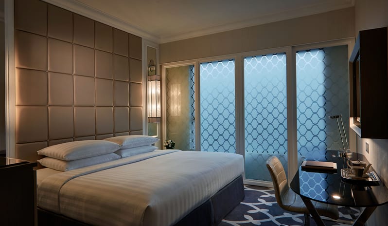 Superior Room with Frosted Window